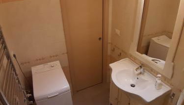 A DUE PASSI DAL BLU - Foto 2