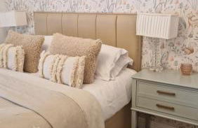 South Coast New Forest Holiday Home-4 Bed-Sleeps 8-Spacious-Parking-EV Dock-Large Garden-Playground-Great for Families-Groups-Professionals - Foto 15