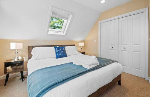 Blissful Boyne City Retreat: Luxurious & Modern! Sleeps 15! - Foto 9