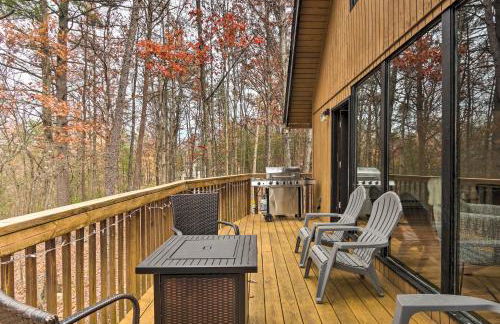 Fireside Lodge A-Frame in Bryce Resort with Decks - Photo 3