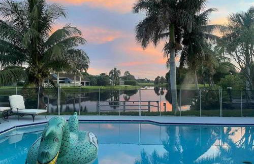 Modern Lakefront Home - Foto 28