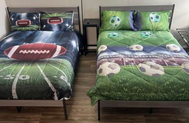 Sports Fan Getaway less than 2mi to AT&T Stadium Pool and Gym! - Foto 4