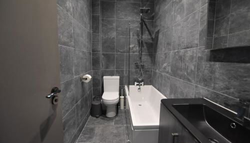 Central, Contractor&Family Friendly, SmartTV - Foto 5