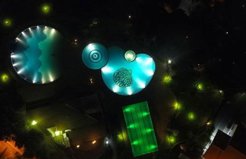 Chalet w/ Terrace & Pool - Foto 28