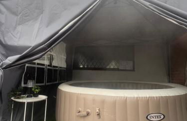 Alton Towers & Foxtail Barns & Oak Barns & Peak District - Foto 25