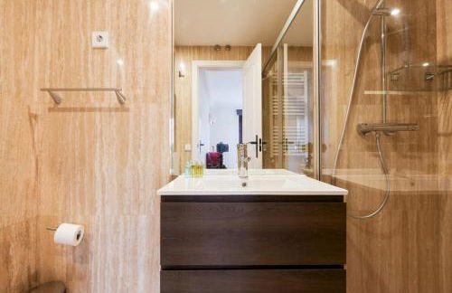 Bright Luxurious - 1BD 2BTH - AtochaRetiro - Photo 16