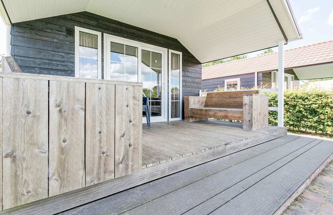 Glamping With Veranda Over Water - Photo 2