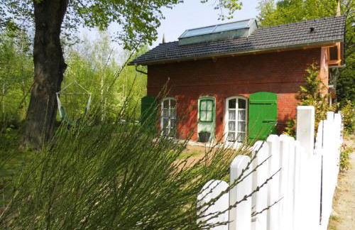 Bahnhof Droyßig - Übernachten im Denkmal - Foto 2