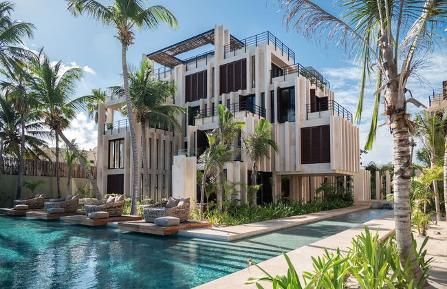 BESPOKE, member of Small Luxury Hotels - Photo 1