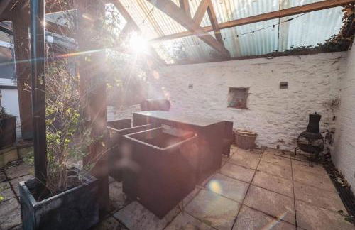 Cosy Welsh Cottage in St Davids Centre with Garden - Photo 30