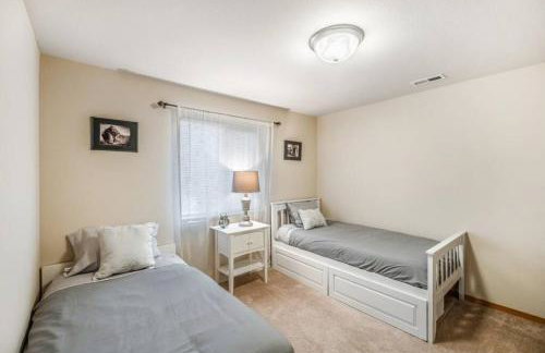 Serene Craftsman Near Boeing Everett - Photo 13