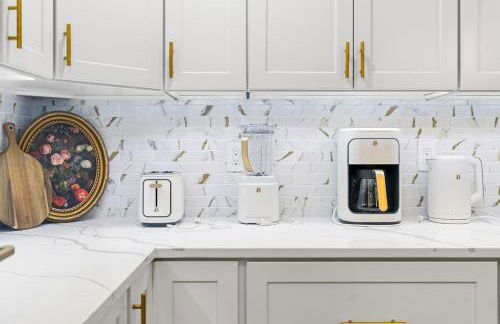 Elegant 5BR Home Sleeps 14 Minutes from DC - Russell - Foto 5