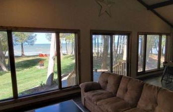 White Star Point by Simple Life Rentals - Photo 2