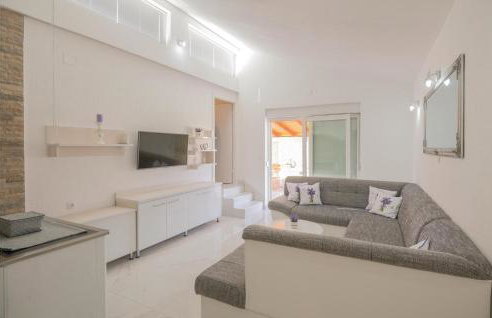 Beautiful Home In Donji Prolozac - Foto 20