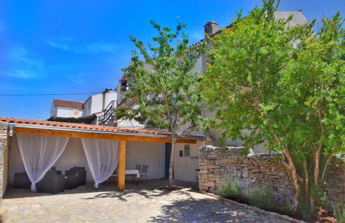 Casa Nini Mer - charming stone house with yard near Pula - Foto 1