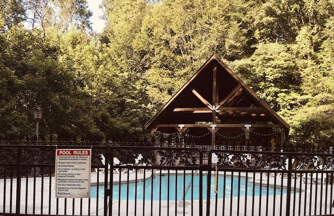 Blessed Nest 1 Bedroom Cabin by RedAwning - Foto 17