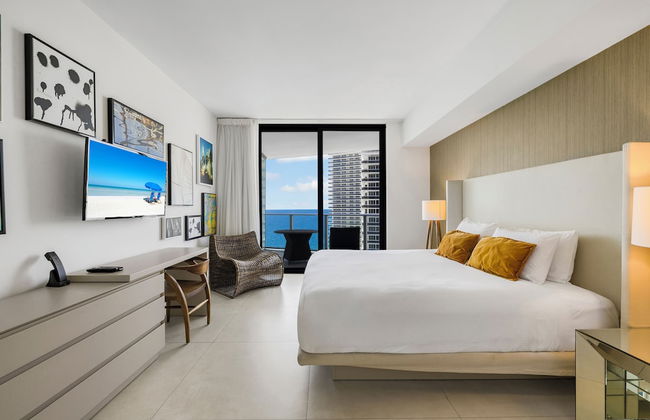 Luxury Beachfront Condos in Hollywood - Foto 29