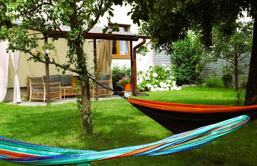 "Jabłonie i grusze" Nice home in a big garden with sauna and wifi - Foto 5