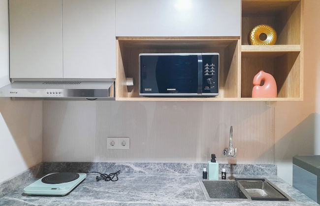 Comfort Stay 1BR at Patraland Amarta Apartment - Foto 5