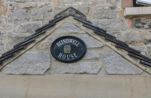 Blindwell House - Photo 2