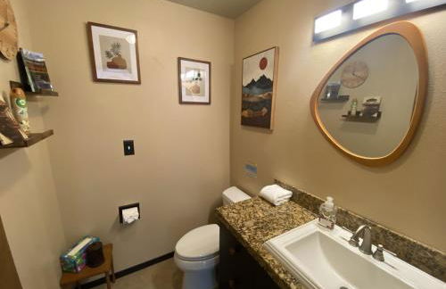 PNW MCM 155ft Private Waterfront Gem on Raft Island with Hot Tub - Foto 33