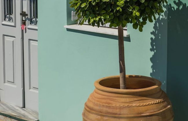 Niriides Hotel & Apartments - Photo 69