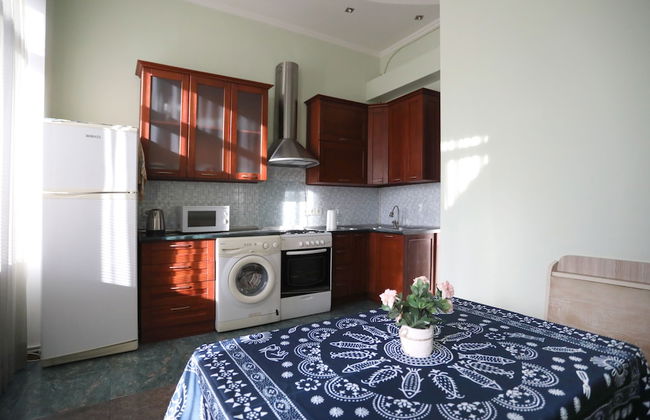 David's Apartment - Photo 16