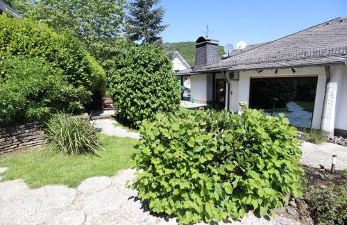 Ferienhaus mit Schwimmbad, Whirlpool & Sauna am Nürburgring - Foto 8