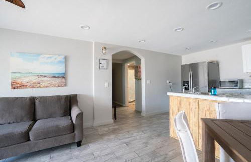 BEACHFRONT COTTAGE LOWER UNIT - Photo 18