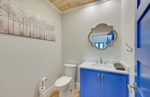 Riverfront Caddo Shack Home with Views and Fire Pit - Foto 9