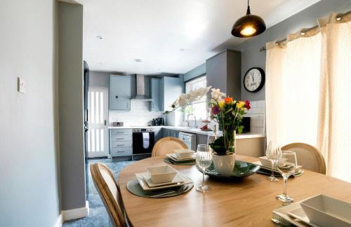 Stunning Lux 3 Bedroom home Priv Parking in Birmingham - Photo 7