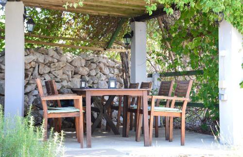 Three Sisters, absolutely unique stone houses, 200 m from the beach - Photo 39