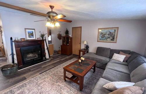 Bern's Summit Solitude: Stream-Front Serenity - Photo 23