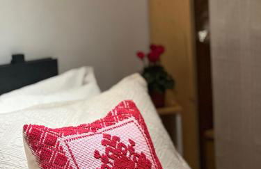 Natural RED Passion in Perugia Downtown - Photo 13