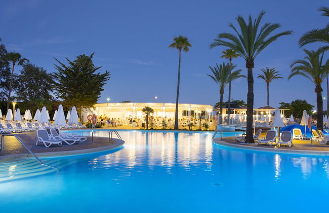 Protur Vista Badía Aparthotel - Photo 28