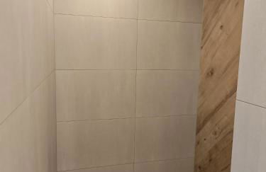 Siegen - Geisweid Work and stay Neu Modernisiert 3 Schlafzimmer Badezimmer Wohnzimmer Balkon - Foto 30