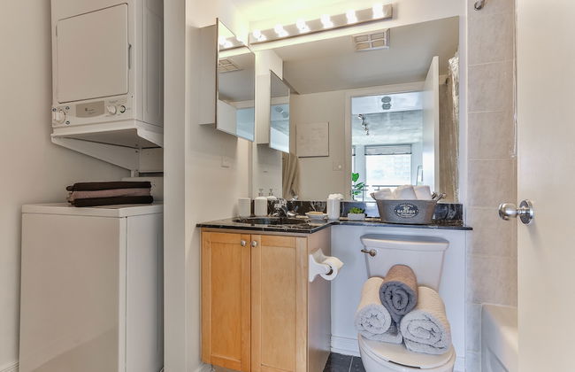 QuickStay - Sunlit Luxury Loft on King West - Foto 35