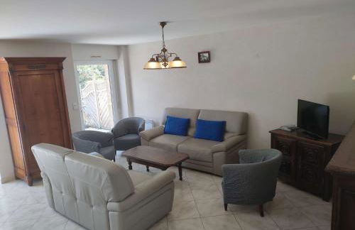 018 6 KERNERS maison pour six personnes à louer avec jardin partagé - Foto 5