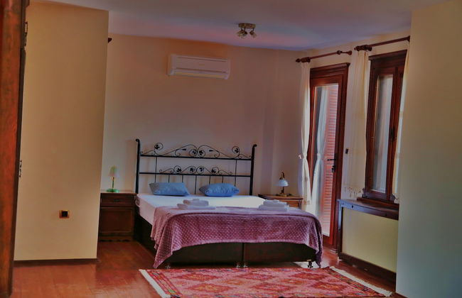 The Mira House - Photo 11