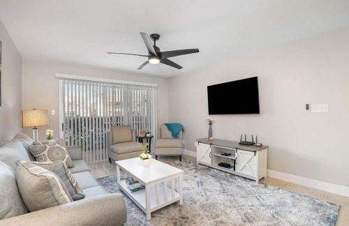 Serenity - Ground Floor Condo - Half Mile to Beach - Foto 1