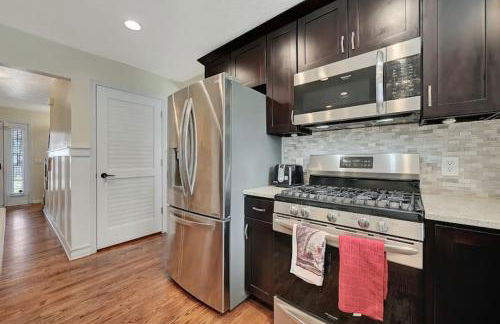 Massive 6 bedroom in a great area - Foto 41