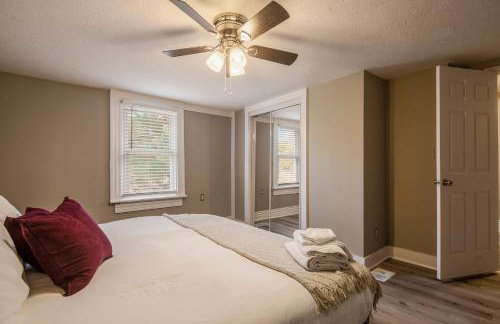 Newly renovated 4BR CozySuites - Foto 24