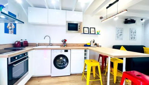 Futurostudio - Appart Hôtel LEGO - 5min du Parc Futuroscope - Parking - Poitiers - Foto 2, stove, pet friendly, toaster, minibar