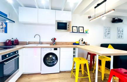 Futurostudio - Appart Hôtel LEGO - 5min du Parc Futuroscope - Parking - Poitiers - Foto 2