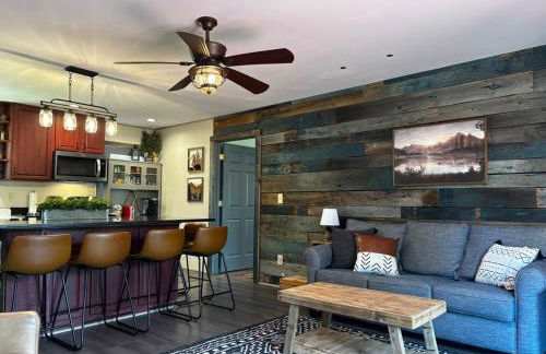 Charming Waterfront Cottage Getaway - Foto 9