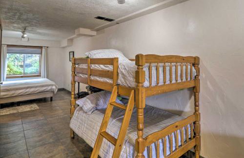 Riverfront Hungry Horse House with Large Deck! - Foto 23