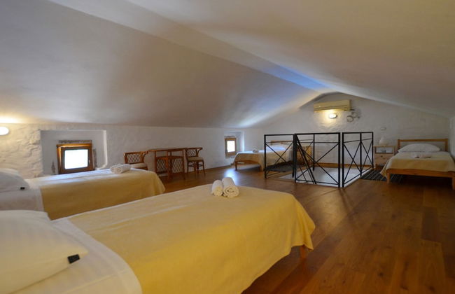 Majestic Rustical Kanfanar Villa With Pool - Foto 1