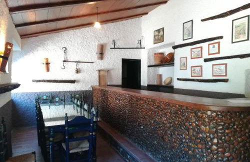 El Mesón de Higuera de la Sierra - Foto 14