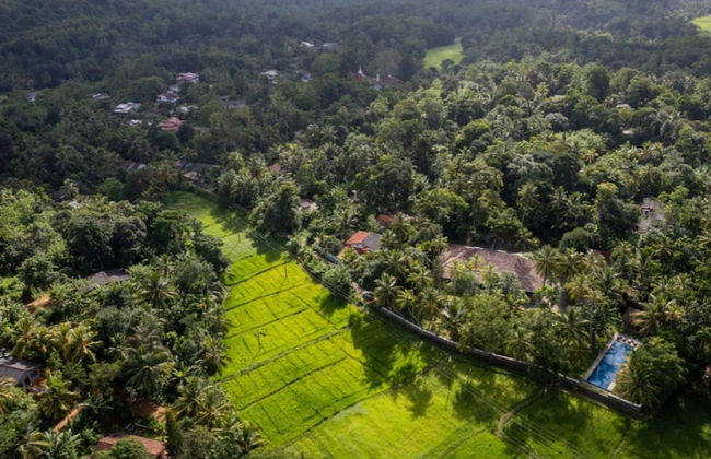 Dutch Colonial Period Villa In Contemporary Style - Foto 45