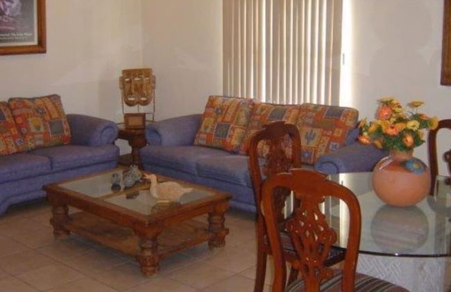 Tranqulidad y Seguridad en Avenida Principal - Foto 10